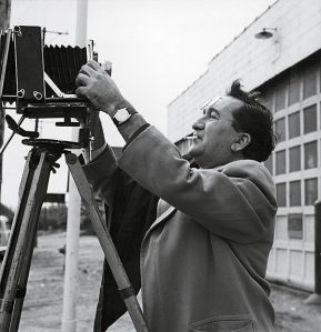 176_x600_around_rev2_Siskind2